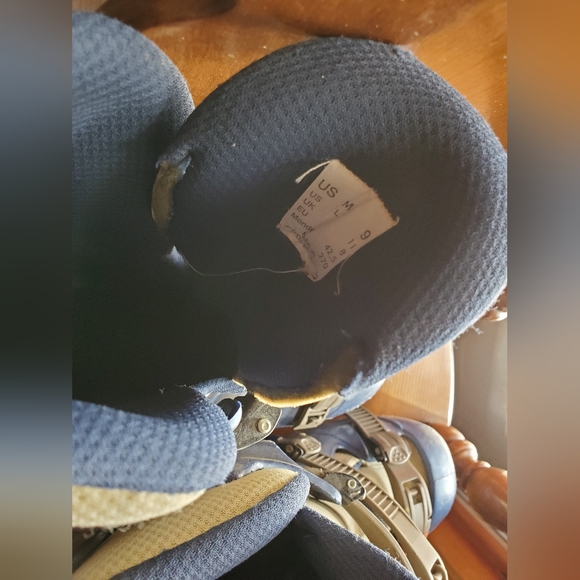 Bauer Roller Blades with Fox Knee/Shin Guards Bundleππ - Picture 4 of 8